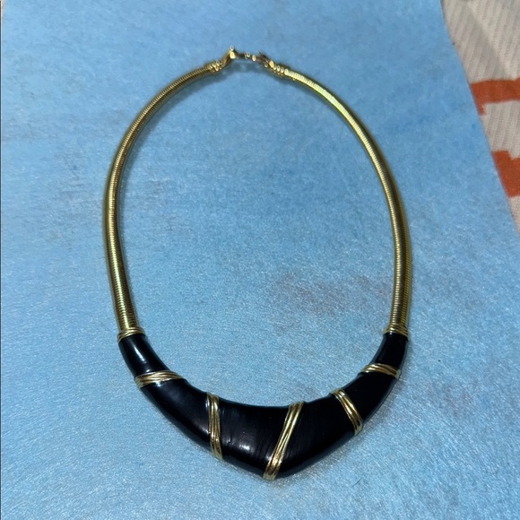 Nina Ricci Black Enamel and 24k Gold  tone Necklace - Picture 7 of 16
